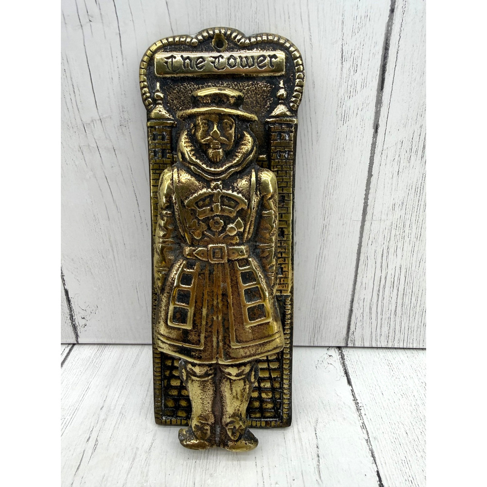 Brass Door Knocker The Tower of London Beefeater Royal Guard England 7" Vintage